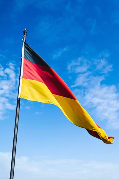 Flaga Niemiec jako symbol dla tłumacz niemieckiego i tłumacz języka niemieckiego